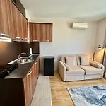 Appartamento Messembria Palace - Menada *