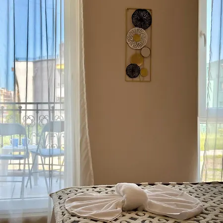 Messembria Palace - Menada Lägenhet *