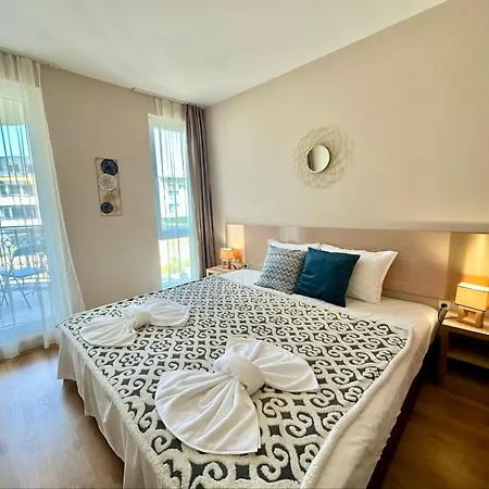 Messembria Palace - Menada Slăntjev Brjag