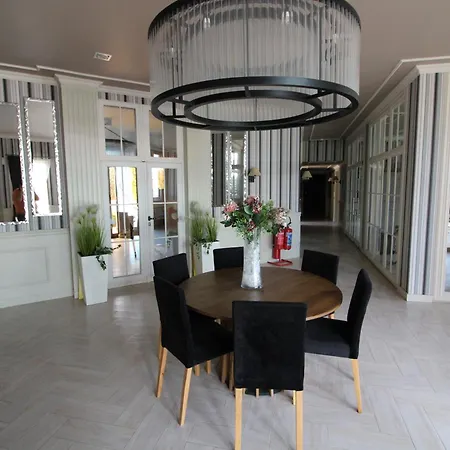 Lägenhet Messembria Palace - Menada *