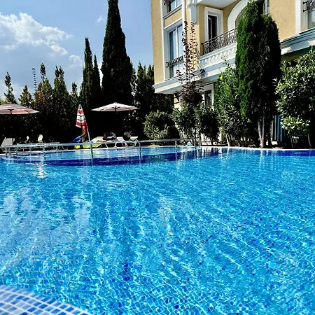 Апартаменти Messembria Palace - Menada *