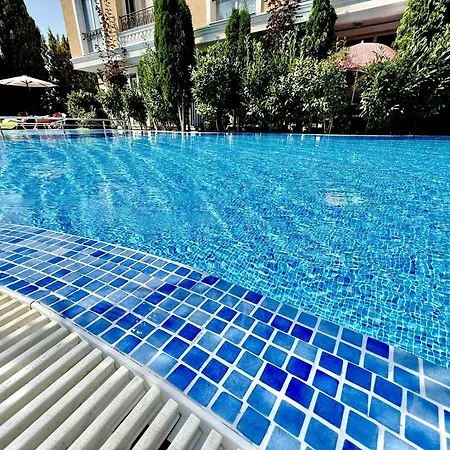 Messembria Palace - Menada *